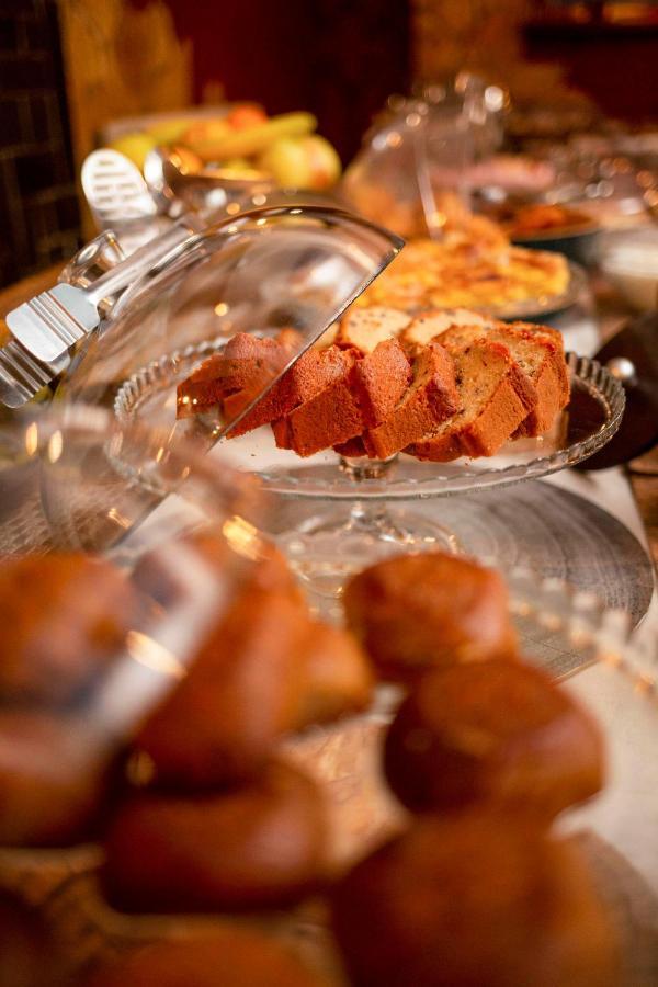 Vila Eden Boutique Hotel Korce Buitenkant foto