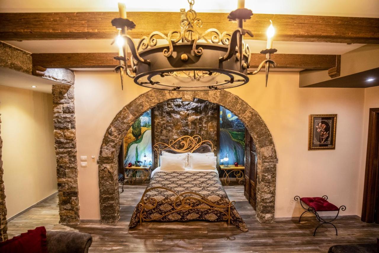 Vila Eden Boutique Hotel Korce Buitenkant foto
