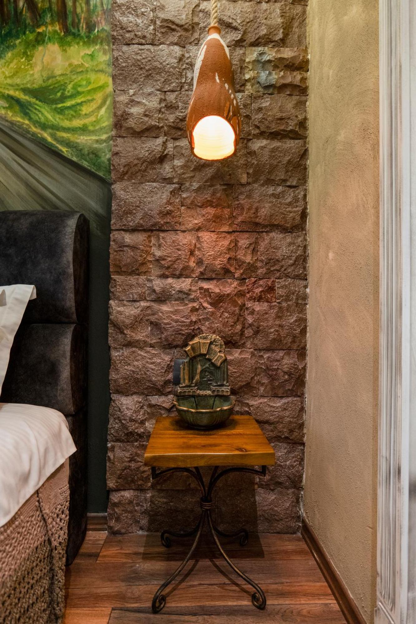 Vila Eden Boutique Hotel Korce Buitenkant foto