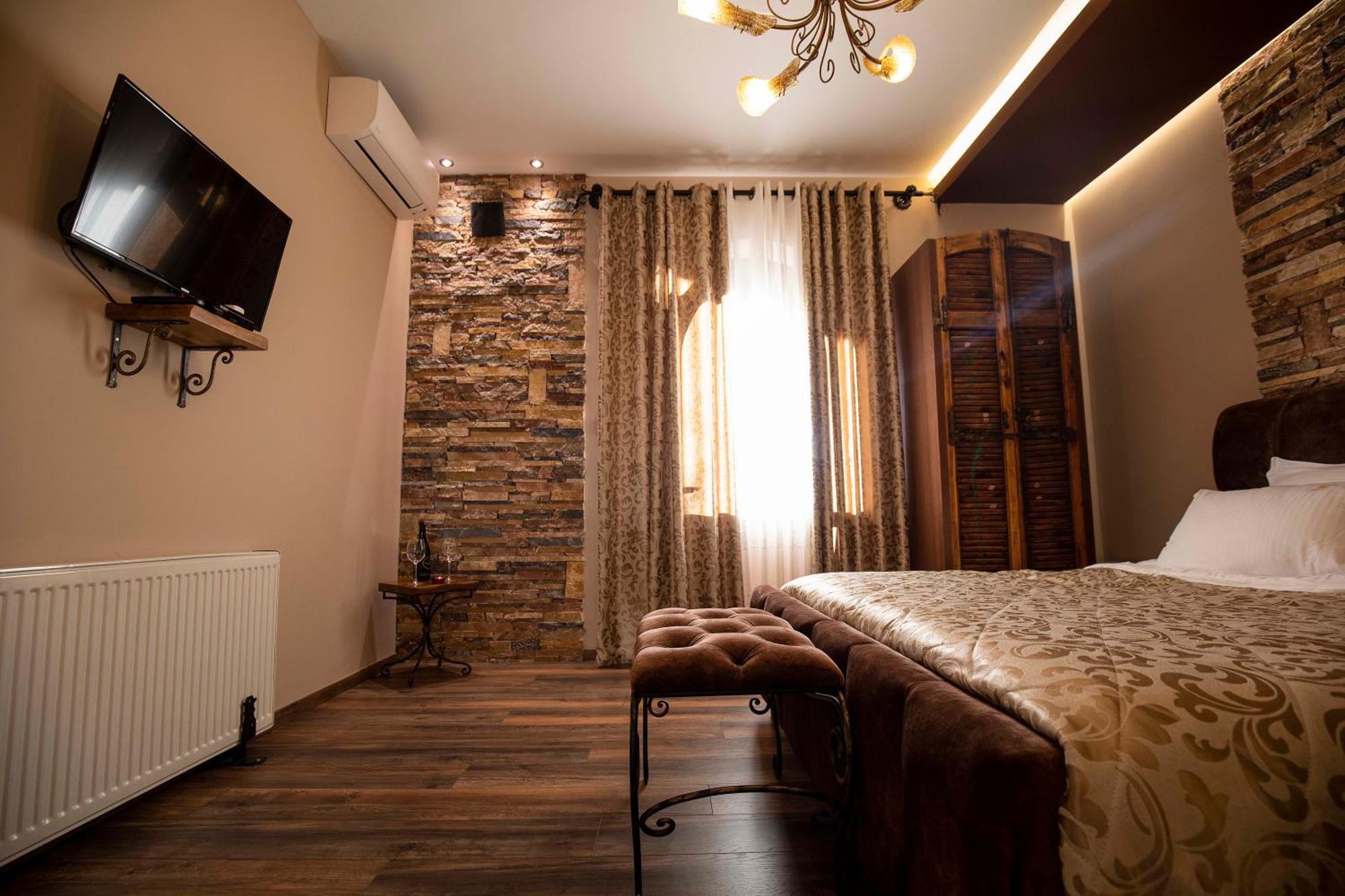 Vila Eden Boutique Hotel Korce Kamer foto
